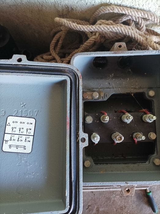 Трифазни електромотори