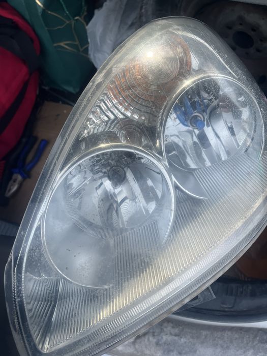 Приора фары пеереднее