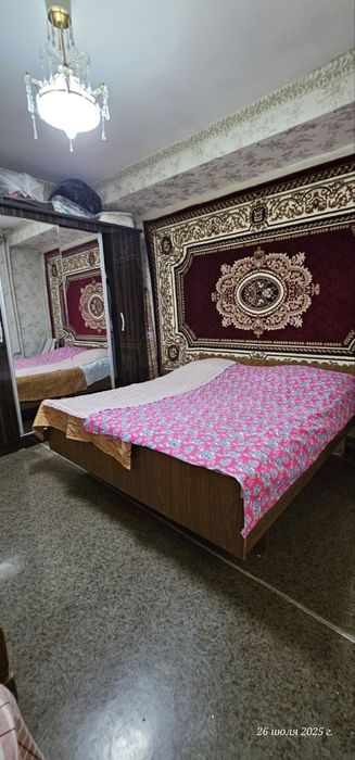 СРОЧНО ПРОДАЁТСЯ  2х комнатная  квартира с мебелью, напротив станц