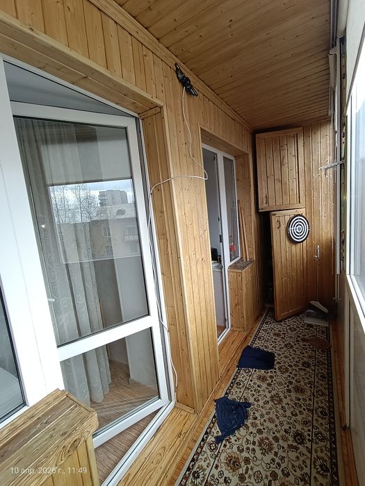 Продам 2х ком Крылова 68