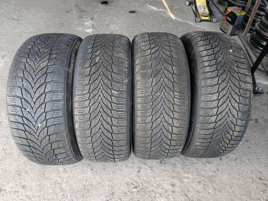 Зимни гуми -2022г.-18цола-235/50-1бр.-130лв."NEXEN"