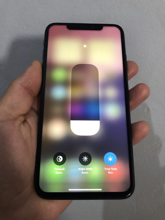 Продам Iphone xs max