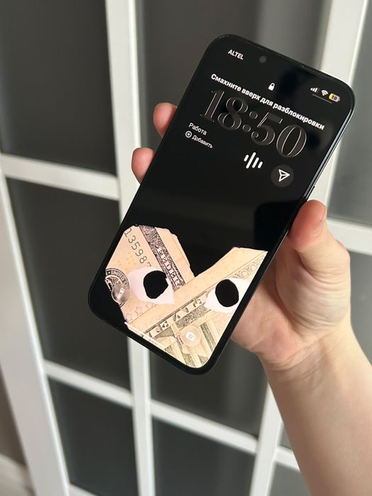 Продам 13 Айфон