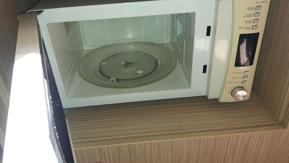 микровълнова фурна Candy