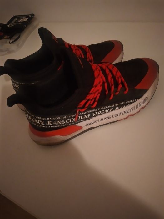 Adidași originali Versace