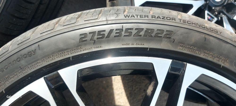 Продам диск комплект R22 на бмв