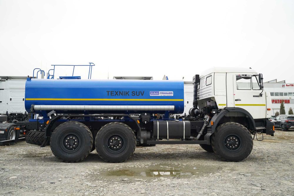 Автоцистерна водовоз для тех воды 10м2 на базе шасси КАМАЗ