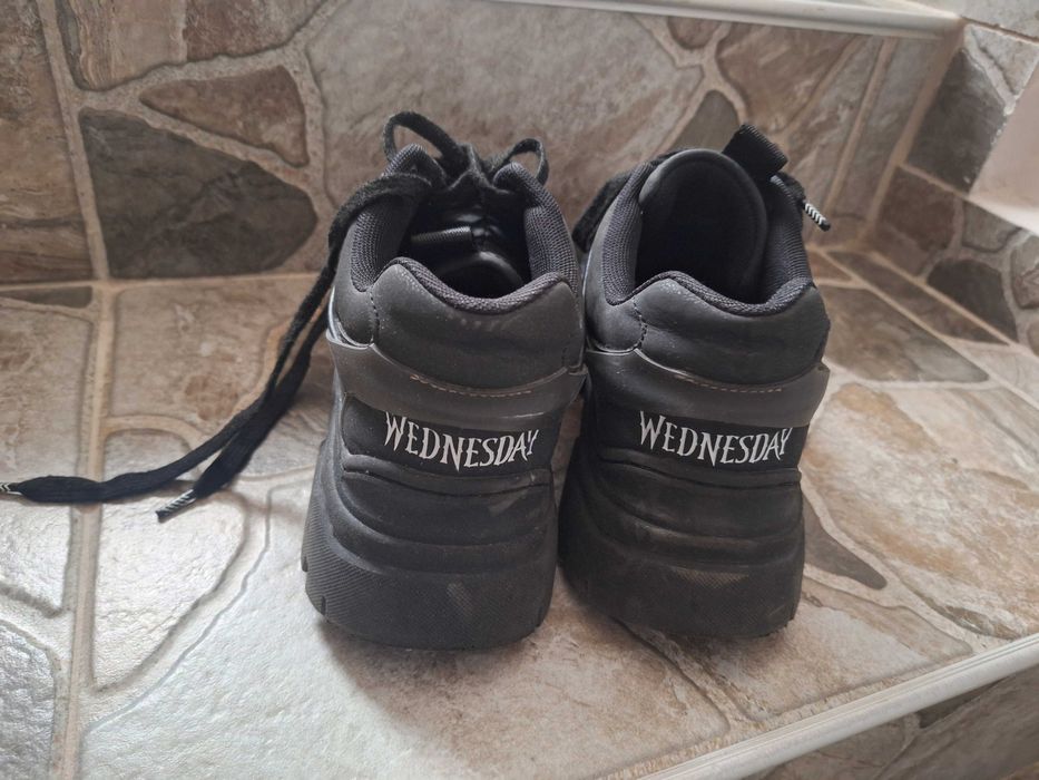 Маратонки zara wednesday