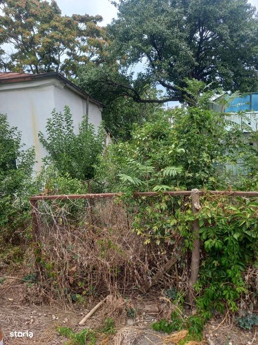 Casă detașată de 80 mp, acces asfaltic și teren 773 mp