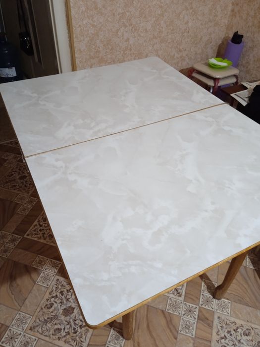 Продается стол раздвижной