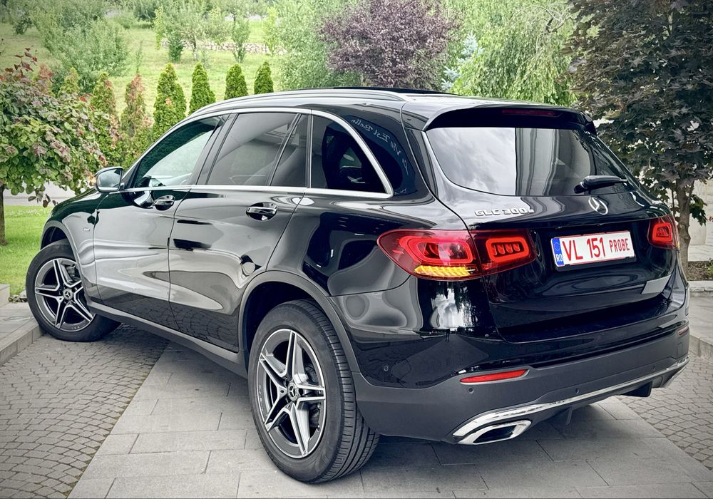 Mercedes Benz GLC 300 Facelift Fab 2021! 2.0i Plug-in Hybrid 320 CP! Garantie 12 Luni !