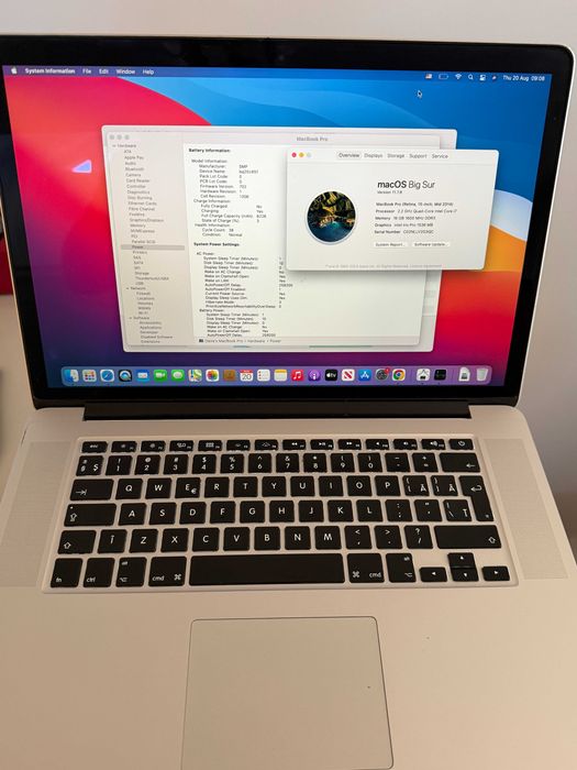 MacBook Pro Retina 15' din 2015 baterie si placa de baza noi
