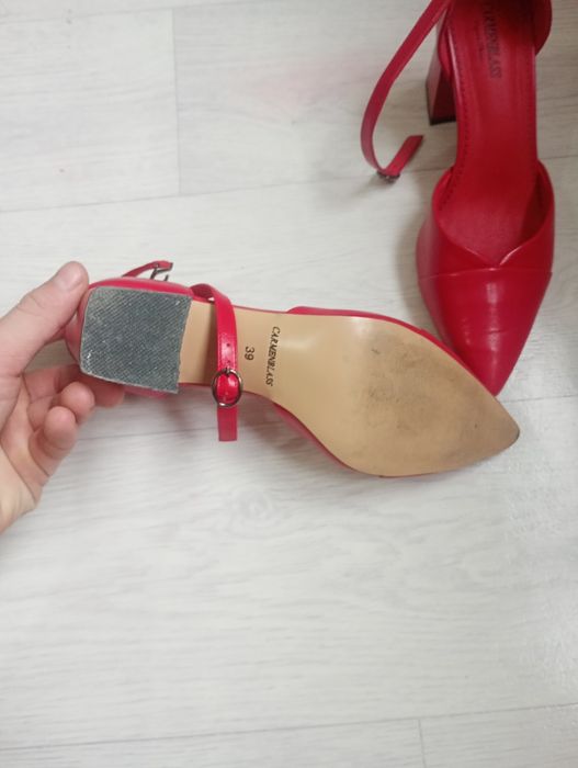 Обувь женская совершенно новая