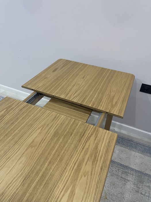 Стол со стульями