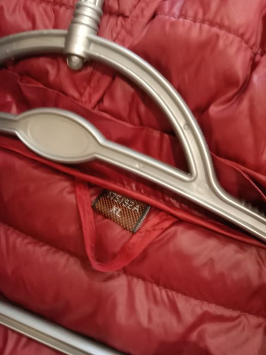 Продам верхнюю одежду.