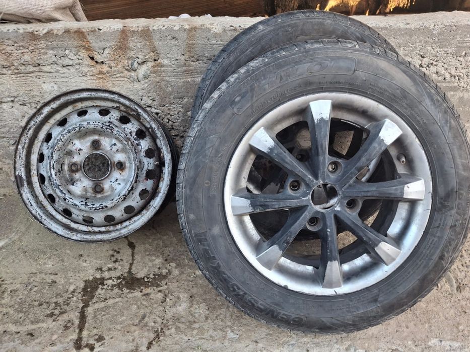 Продам шину в хорошем состоянии