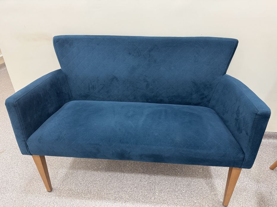 Продам стулья и диван