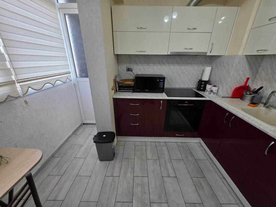 Продава се Двустаен апартамент в Шумен, Добруджански - 65 кв.м за 1177 €/кв.м - Снимка #7