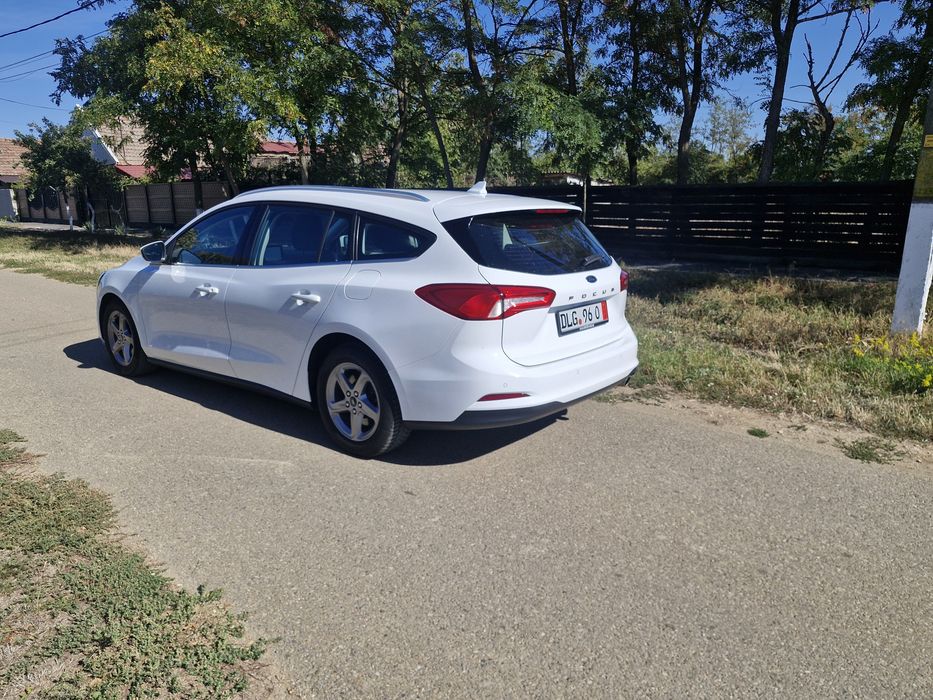 FORD Focus 2020 — imagine 3