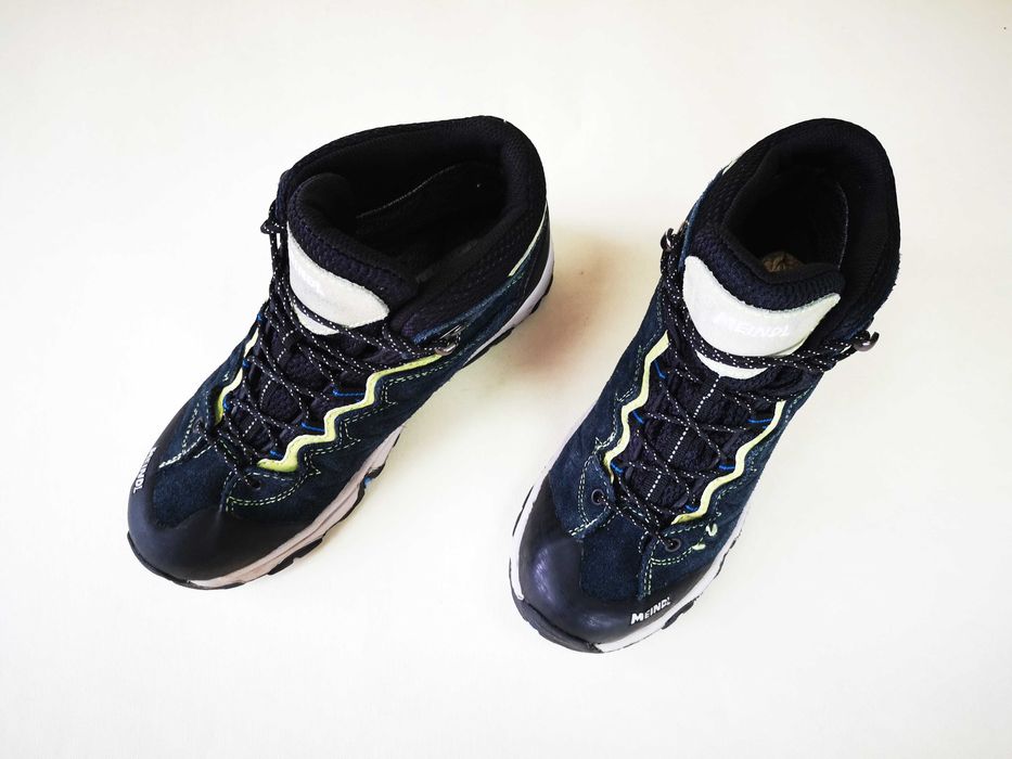 Bocanci ghete munte copii 34 35  MEINDL - Piele GORETEX   Ca NOU
