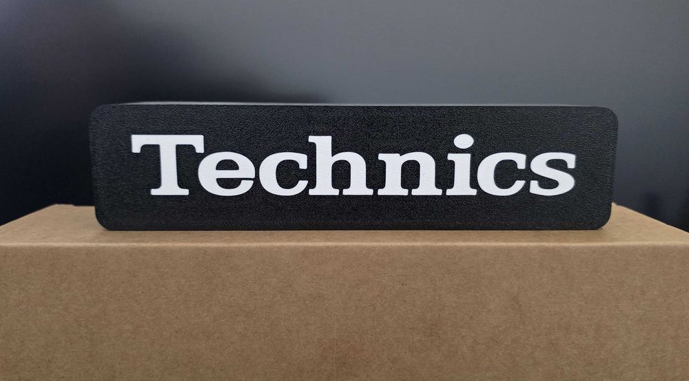 Sigla Technics luminata (Pioneer, Sony, Panasonic, Marantz, etc)