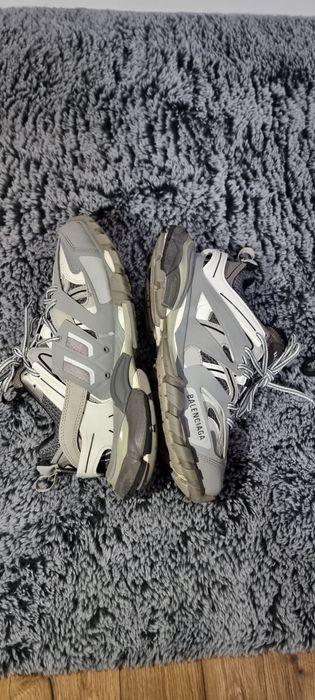 Balenciaga track
