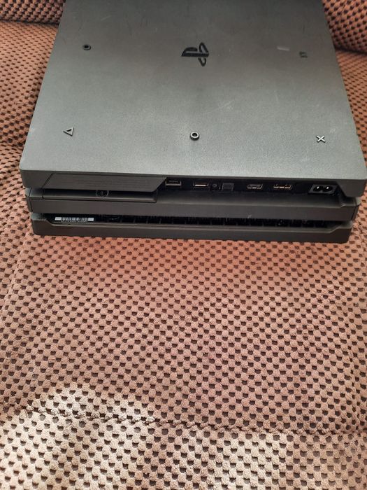 PS4+CD gta5 și firele acestuia