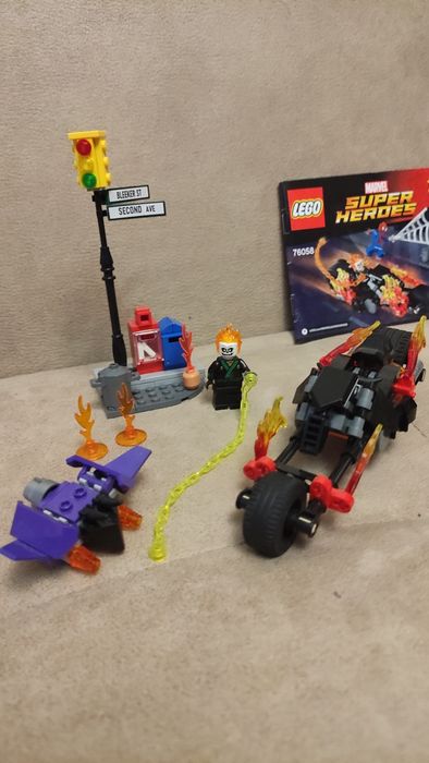 Lego 76058 Super Heroes - Спайдърмен в екип с Призрачния ездач
