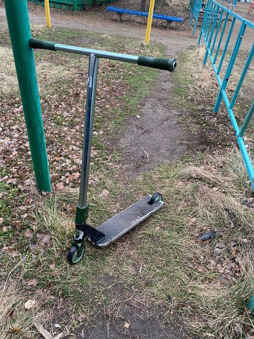 Продам трюковой самокат