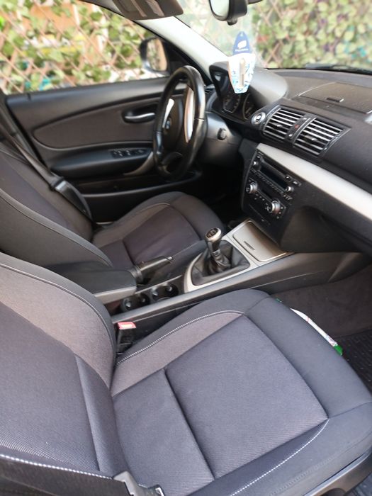 Vând BMW seria 1 diesel  an 2011 149000 kmkm  6900 euro