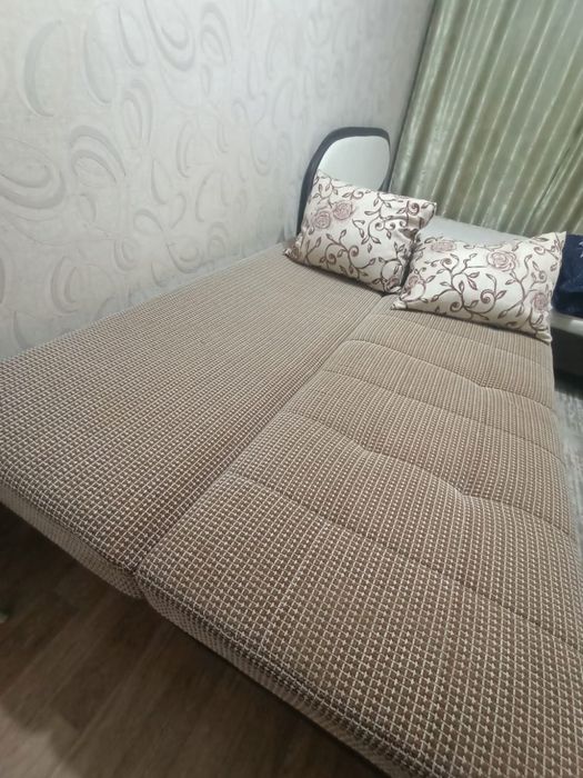 Продам диван тахта