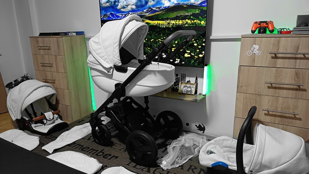 Cărucior/căruț copii 3 în 1 sport+landou+scaun auto.Krausman.

-- design modern

-- calitate superioară

-- practic și ușor

-- cadru robust