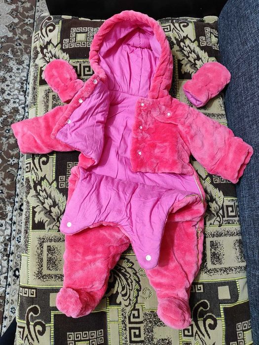 Абсолютно новый плюшевый комбинезон 0-6 месяцев