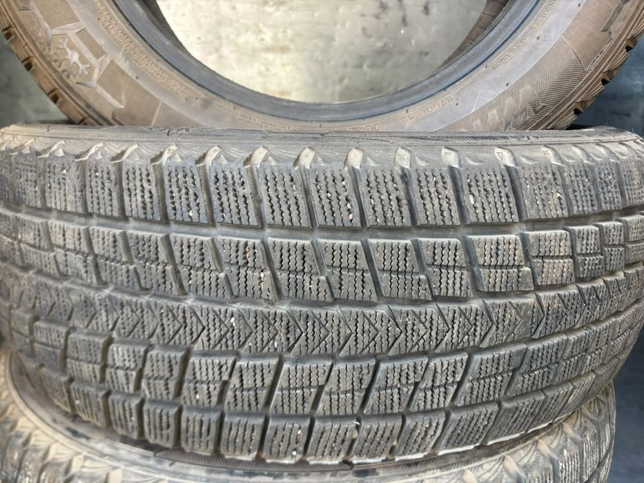 Шины 225/60/17 Nexen зимний комплект