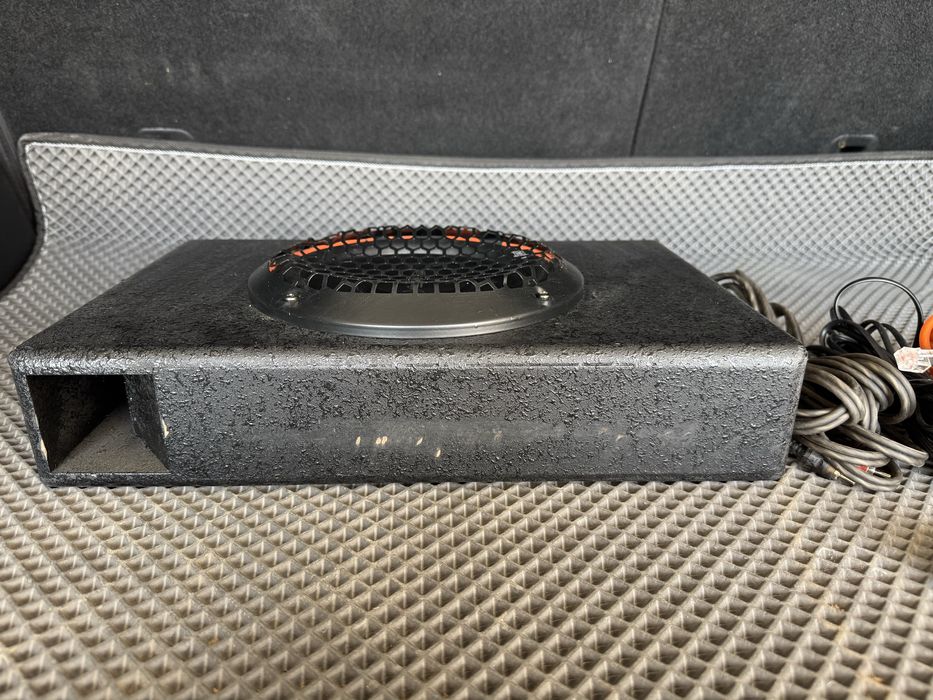 Сабвуфер подсидельный DL AUDIO