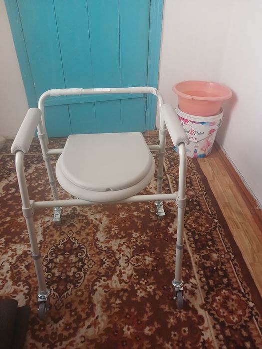 Продаю биотуалет для инвалидов