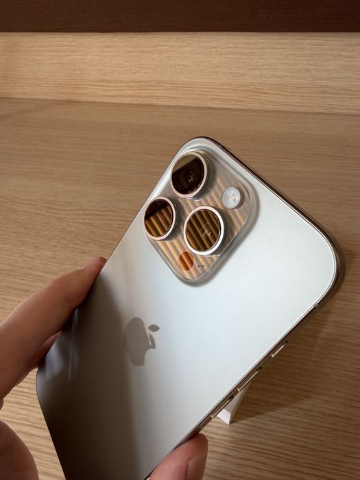 iPhone 16 Pro