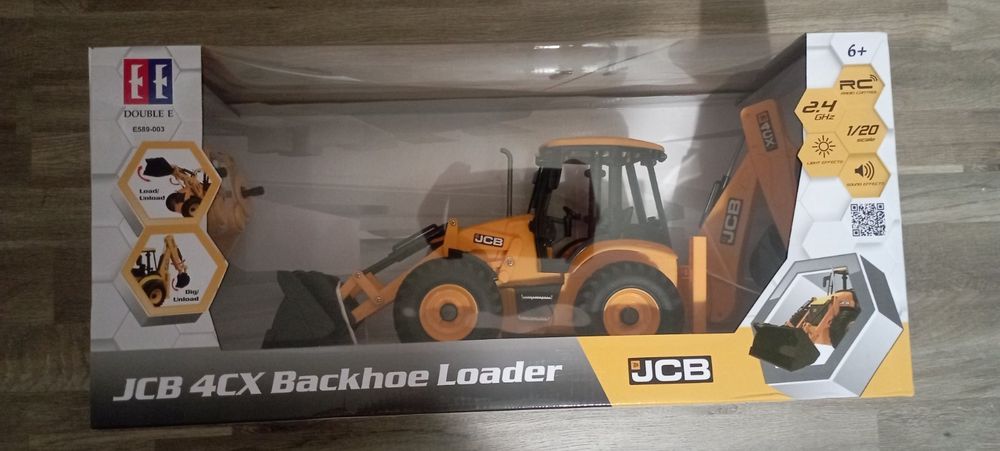 RC Double E JCB 4CX Backhoe Loader (Мащаб 1:20)