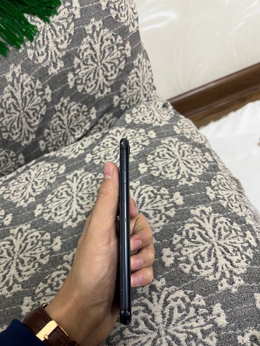 Iphone se 2020 sotiladi