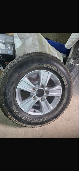 Диск размер R17 5x150 с шинами