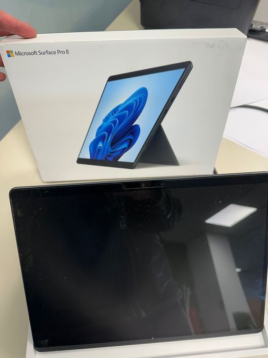 Microsoft Surface Pro 8