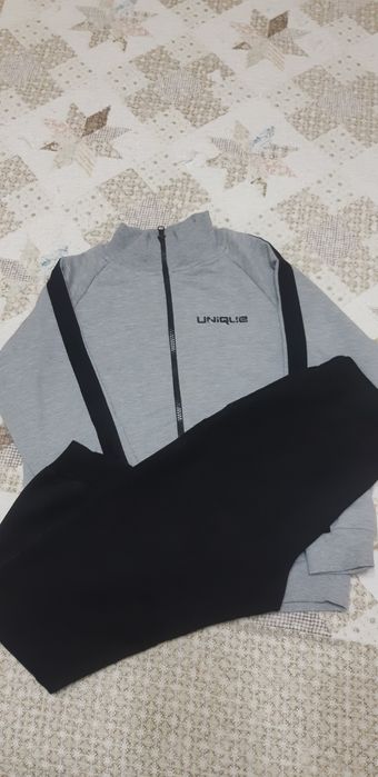 Костюм для мальчика, uniqlo 8лет