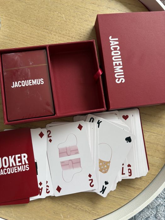 Карти за Игра Jacquemus