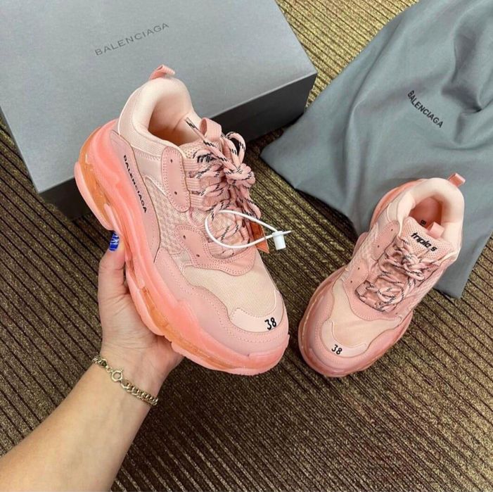 Balenciaga Triple s