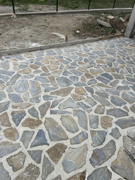 Vand si montez piatra