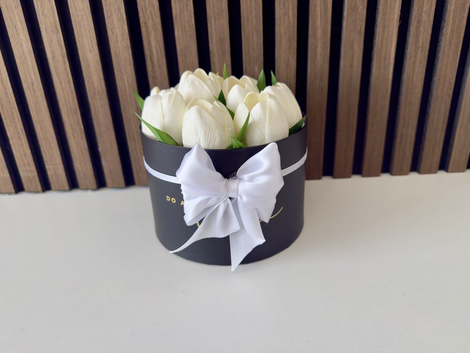 Aranjament Premium Lalele Albe Handmade