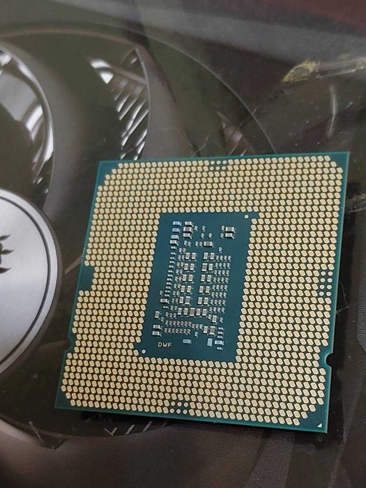 Intel Core i5 10400 и i5 10400F, 6-ядрени, LGA 1200