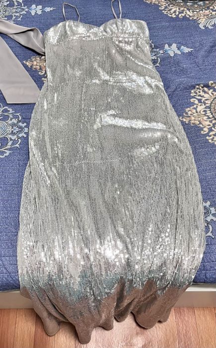 Платья вечерние и коктейльные