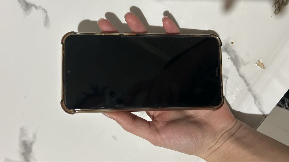 Редми 8, с коробкой.