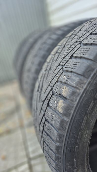 Шины зимние 265/45/21